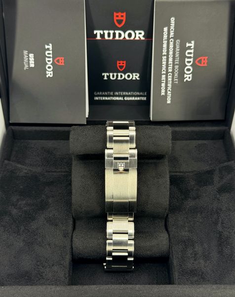 Tudor Black Bay Chrono M79360N-0012